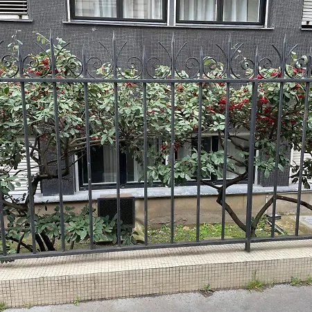 16 Victor Hugo Superbe 아파트 파리