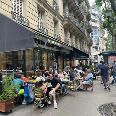 16 Victor Hugo Superbe 아파트 파리